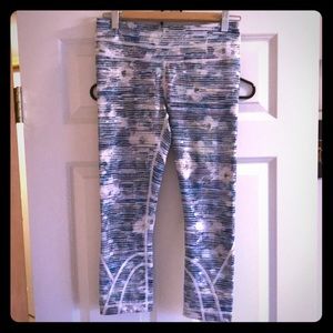 Lululemon yoga pants